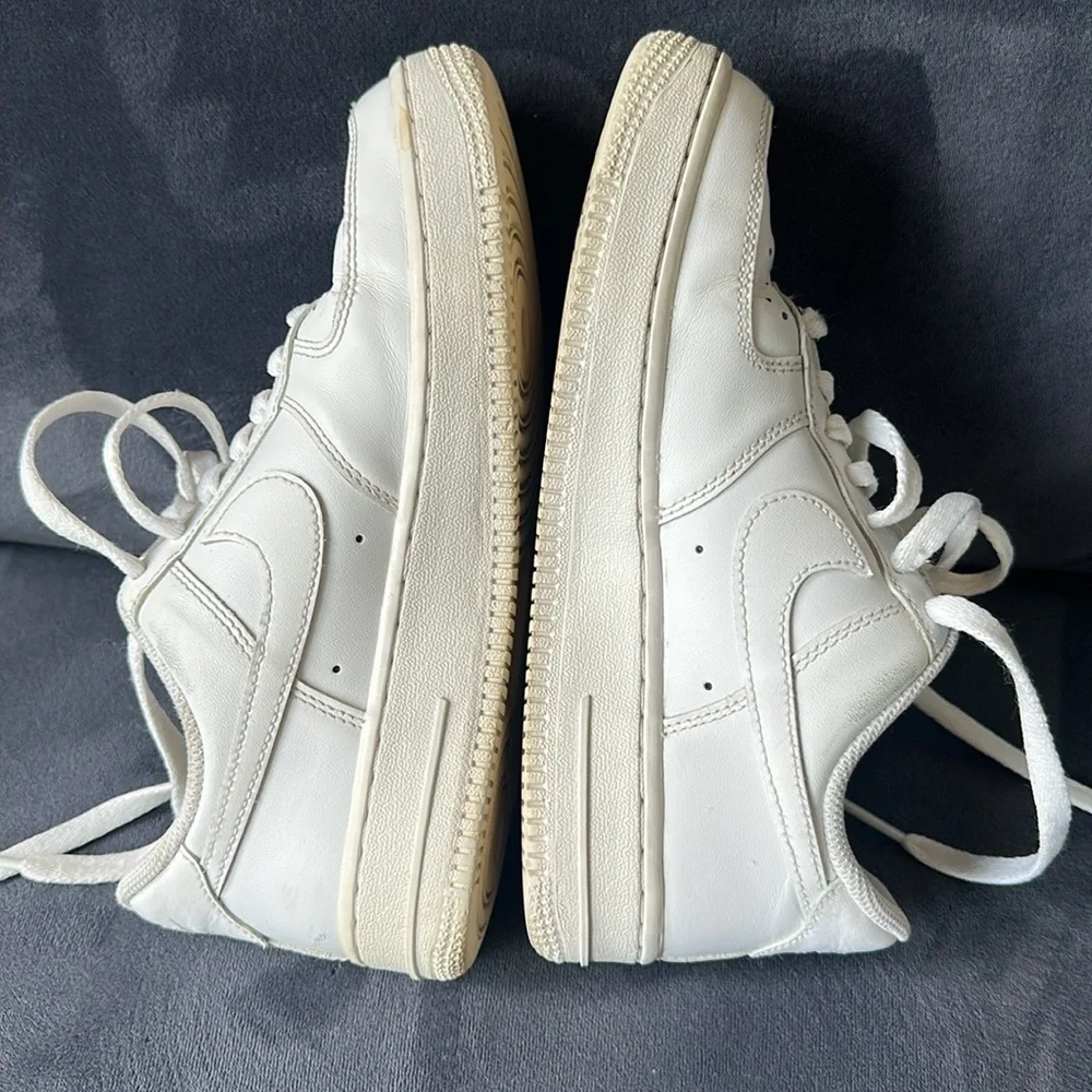 NIKE AIR FORCE 1 Shoes Youth 6.5 Triple White Sneakers
